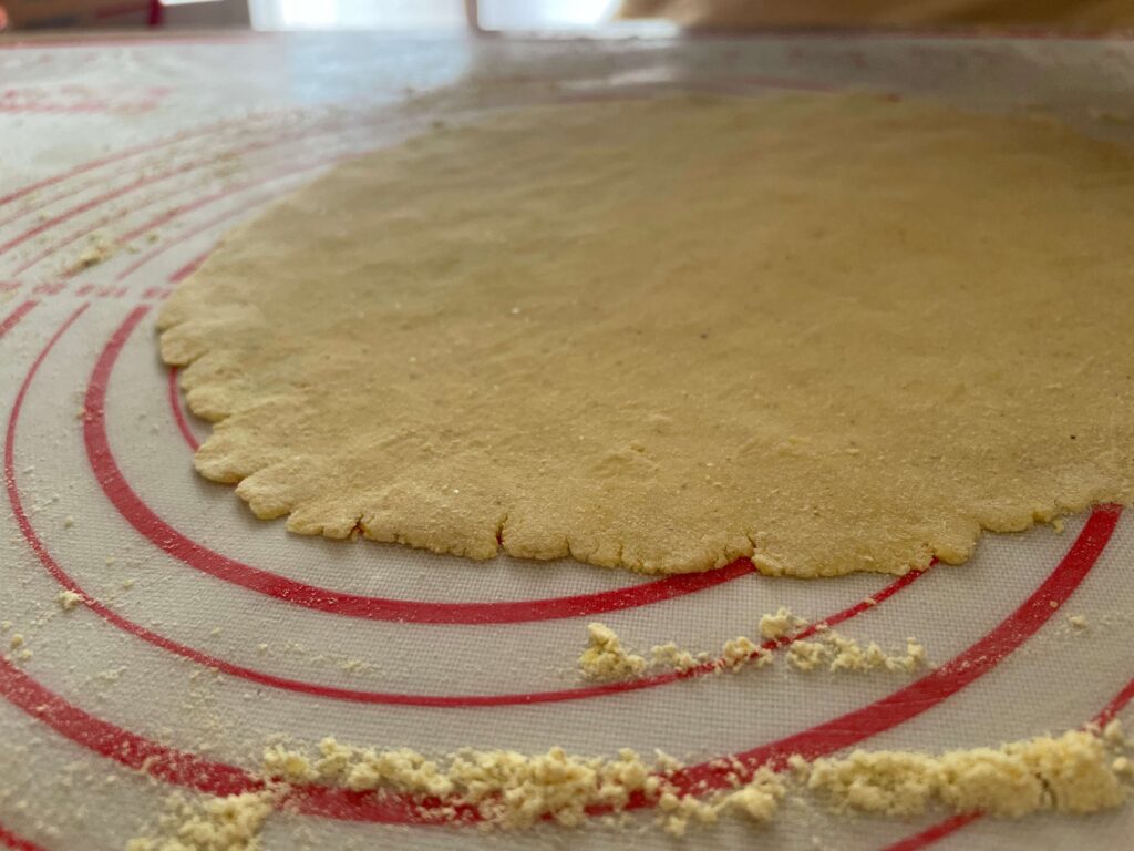 成形したタロの生地の厚さ