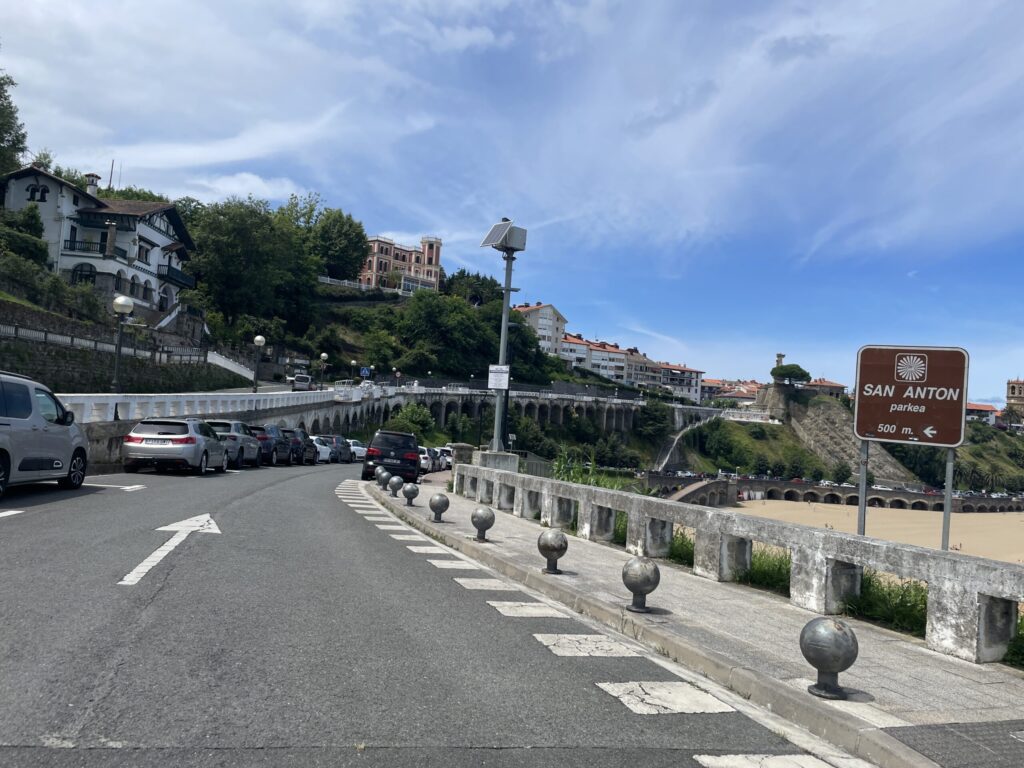ゲタリアの駐車場